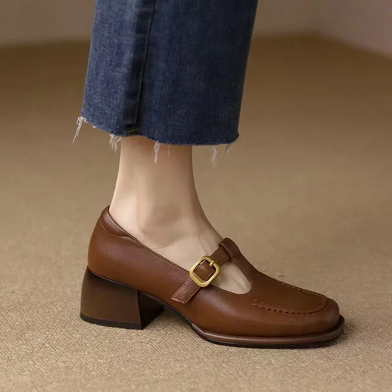 Ysolenne T-Strap
